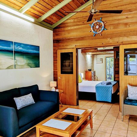 Beachside Cottage - A Private Peaceful Hidden Gem 50M To Beach Nelly Bay Exterior foto